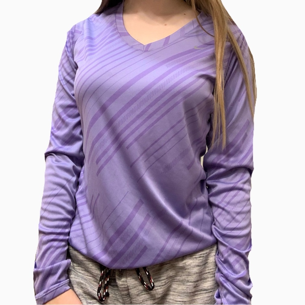 Nike dri-fit top 💜